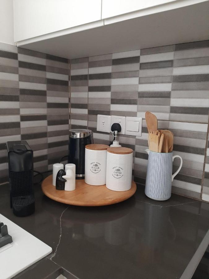 Zom Holiday Apartment Paphos Bagian luar foto